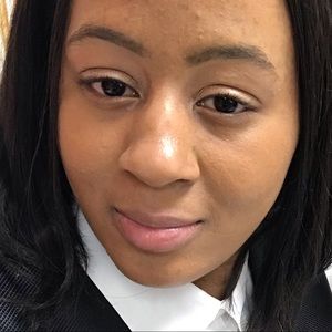 Meet your Posher, Connisha